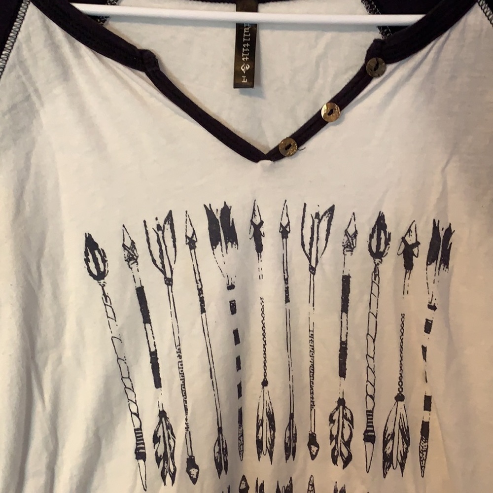 Top - Picture 2 of 3